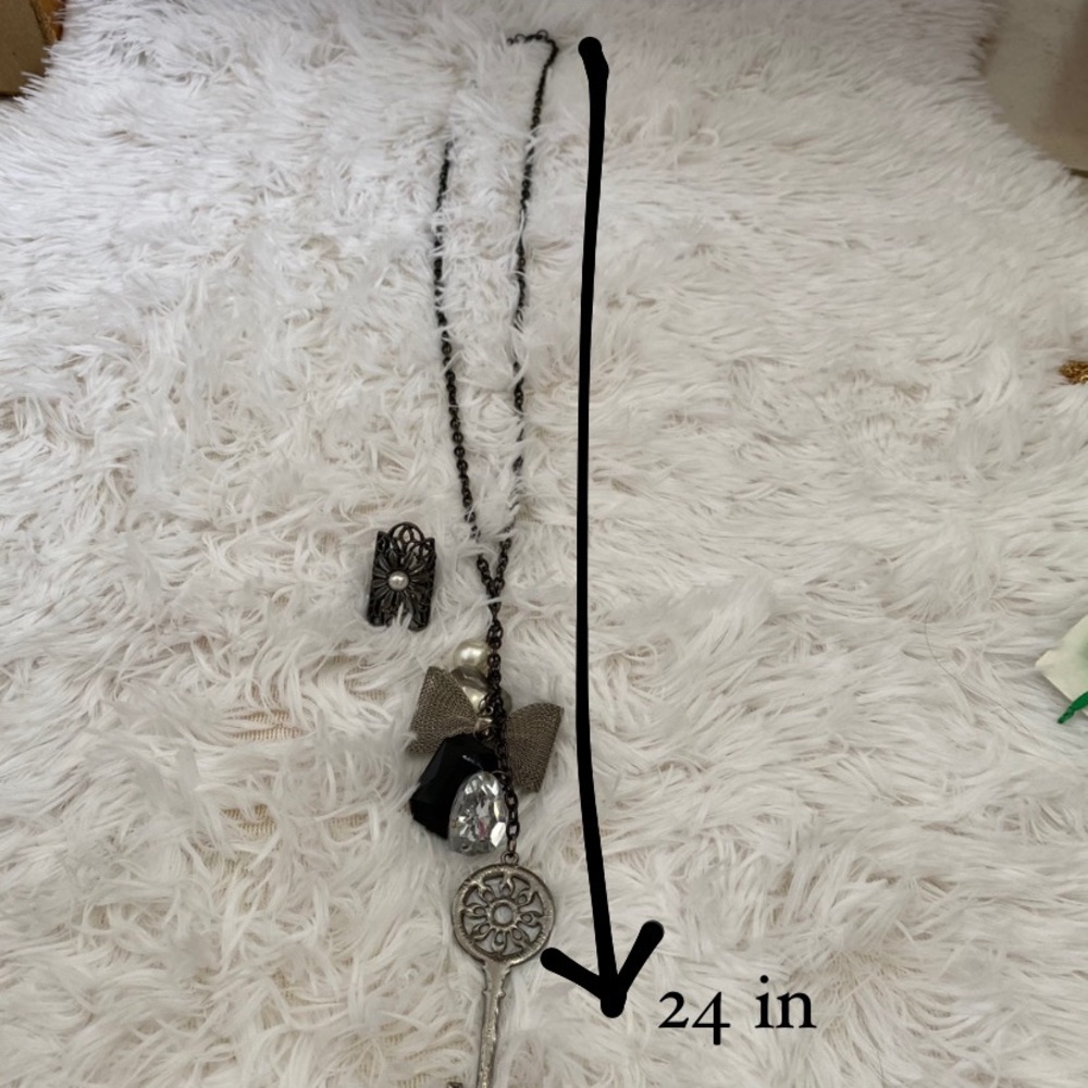 LONG NECKLACE WITH RING SET - Picture 2 of 3